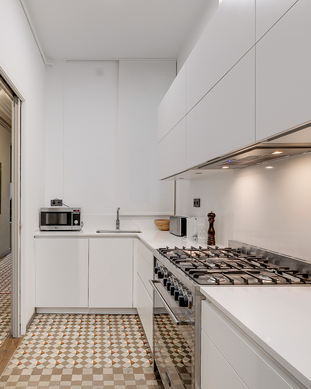 THE LUXURY CORNELIA APARTMENT Luxury Apartments Rentals