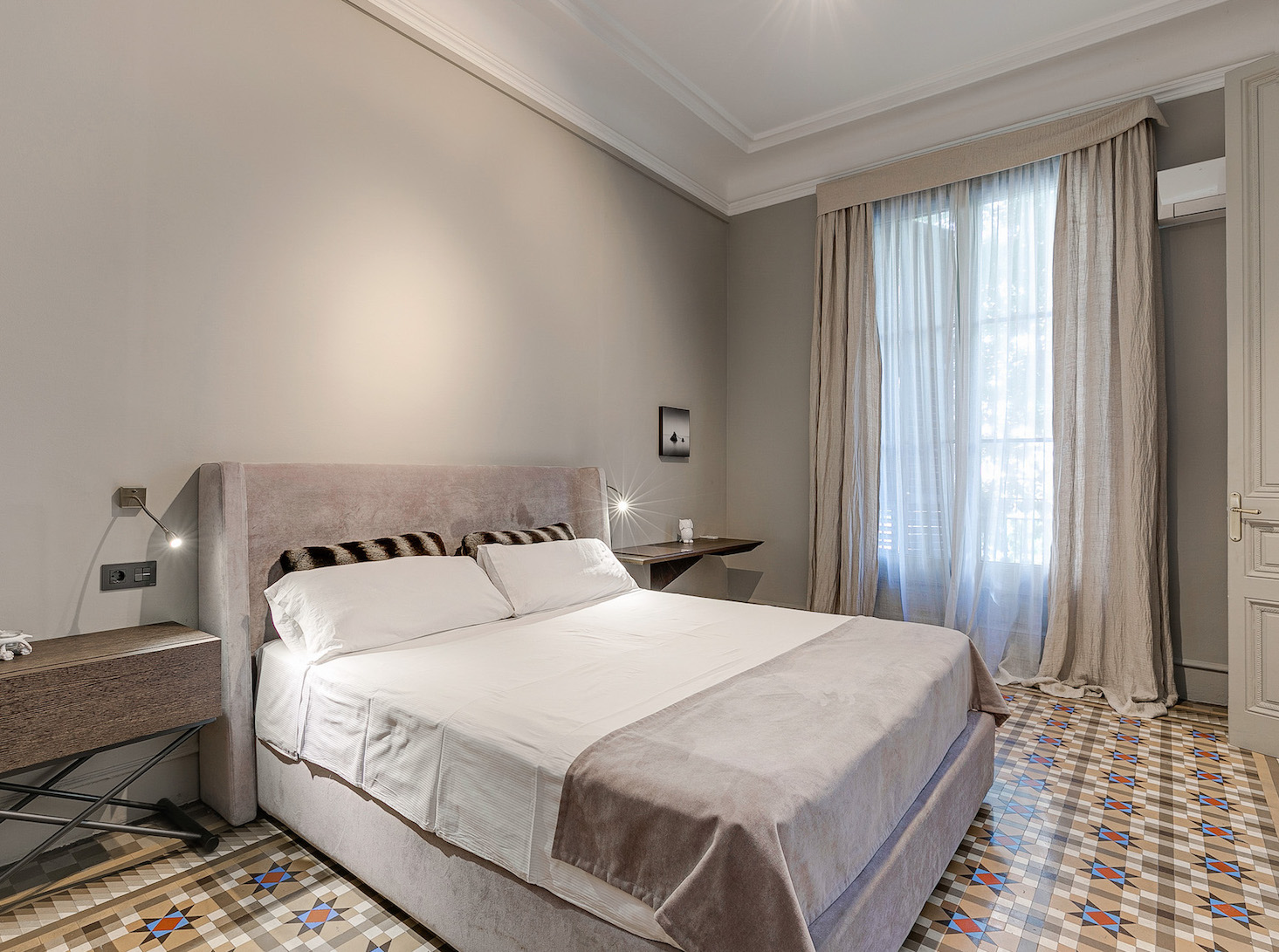 THE LUXURY CORNELIA APARTMENT Luxury Apartments Rentals